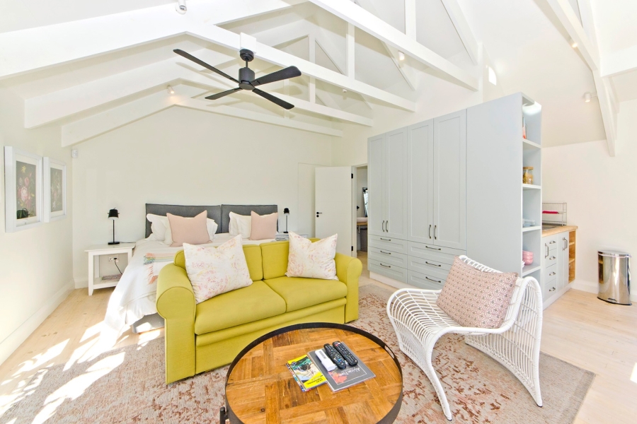 4 Bedroom Property for Sale in Leisure Isle Western Cape